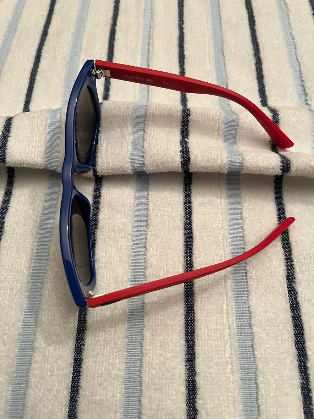 Lacoste child/youth Blue and Red Frame Sunglasses L3617S
